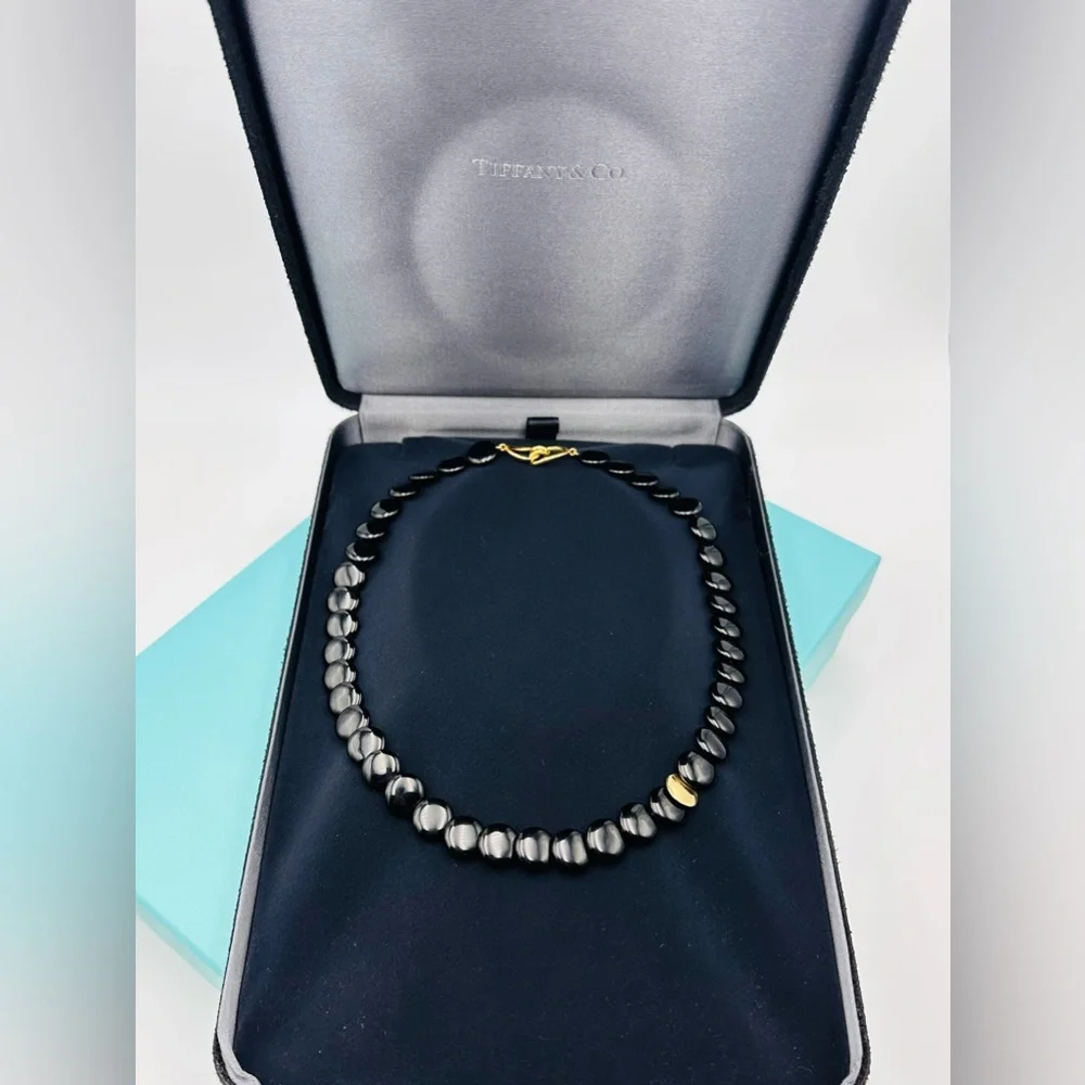 Vintage Tiffany & Co. Lentil Onyx 18K Yellow Gold Necklace 17” Presentation Box